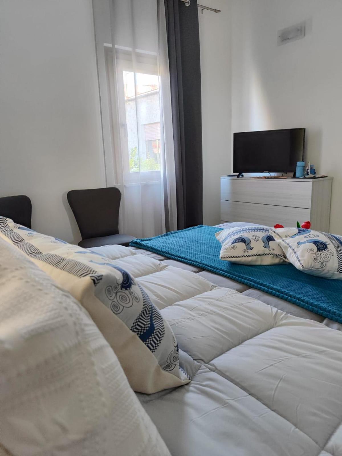 Casa Vacanze Con Giardino I Girasoli - Cin It 09006 - 9 C 2000 R4042- Сорсо Екстер'єр фото