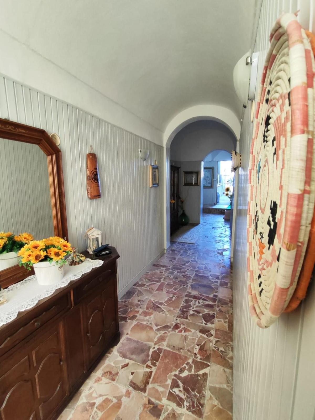 Casa Vacanze Con Giardino I Girasoli - Cin It 09006 - 9 C 2000 R4042- Сорсо Екстер'єр фото